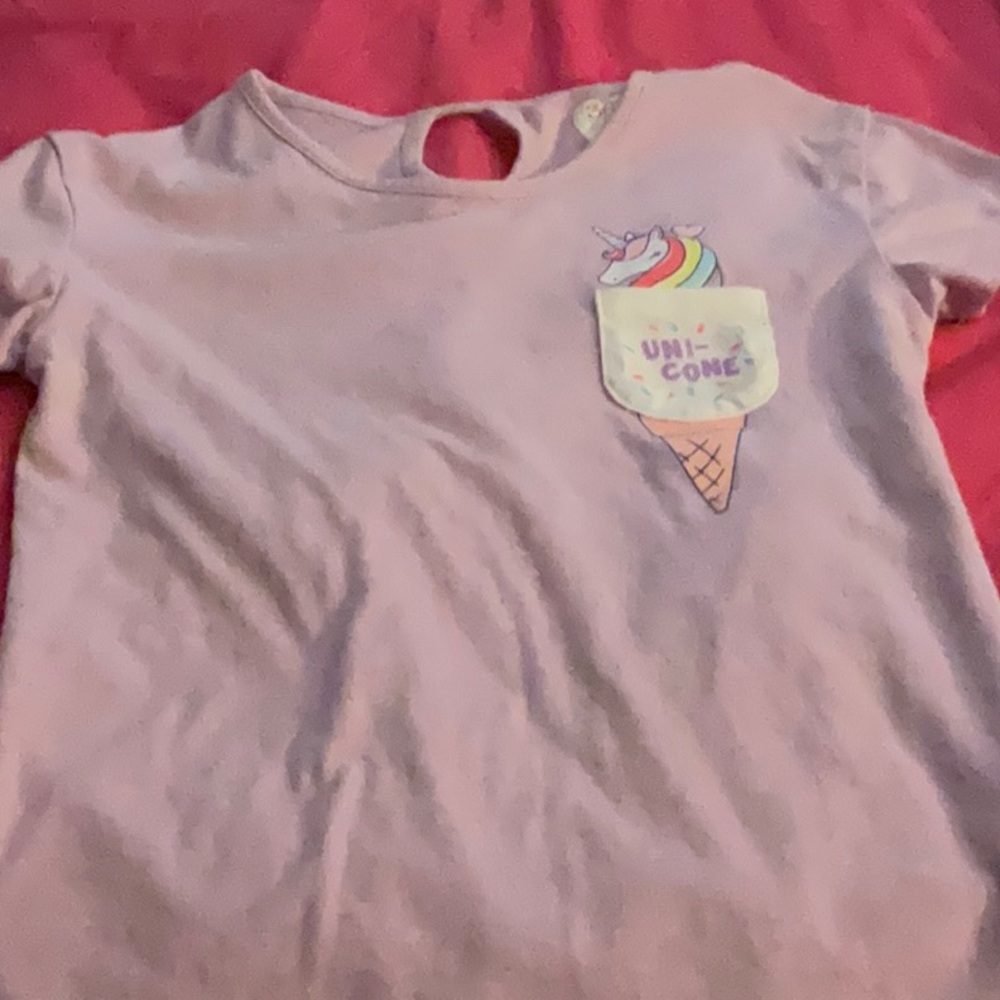 4 girls graphic tee shirts